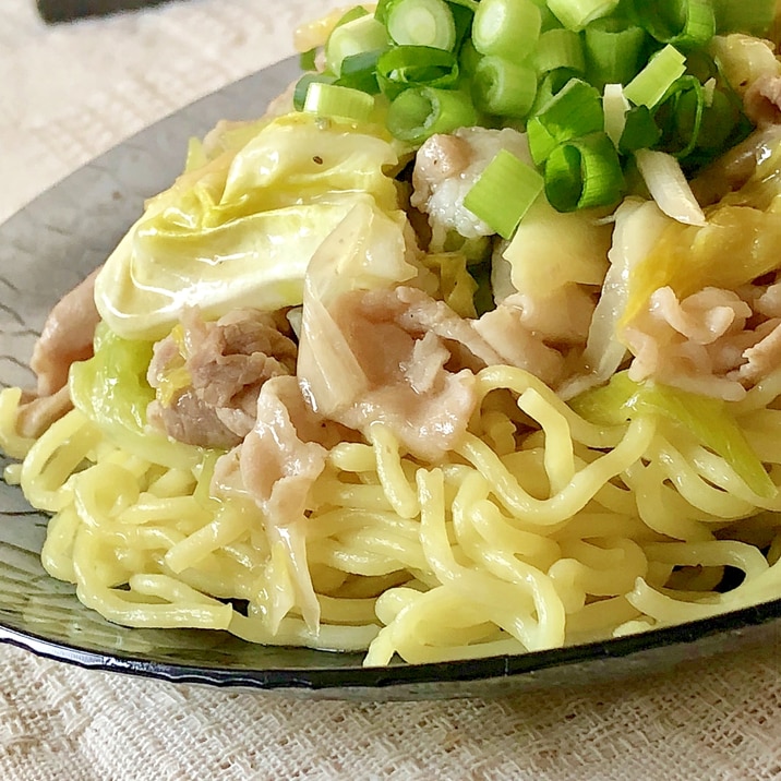 ★豚バラ肉とキャベツのあんかけ焼そば★